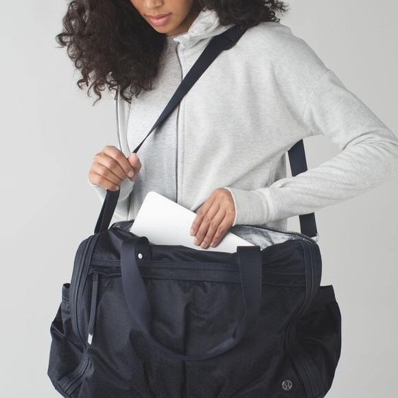 lululemon athletica Handbags - Lululemon Urban Warrior Duffel
